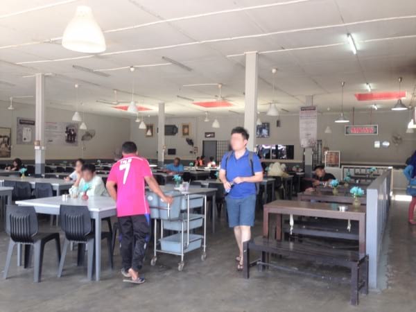 Perdana Express 巴士站内的餐馆 Perdana Express 巴士站内的餐馆