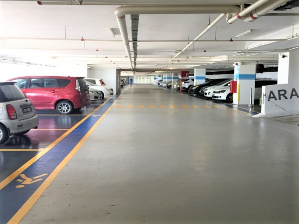 槟城中环广场的停车场